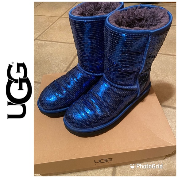 UGG Shoes - 🎉Host Pick🎉 UGG Womens Classic Sparkles Blue Sequin Boots US 7